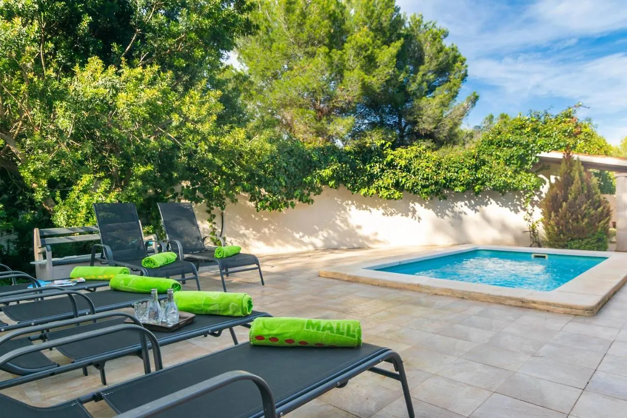 Villa Pomeres 9 Sa Coma  İspanya